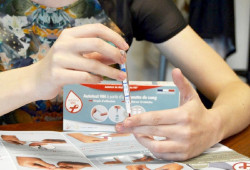 Cada a&ntilde;o se producen en Espa&ntilde;a m&aacute;s de 3.000 nuevos casos de VIH, pero el 48% se diagnostica tarde