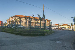 El alcalde de Torrelavega Javier L&oacute;pez Estrada  pedir&aacute; a Interior la rehabilitaci&oacute;n del cuartel y rechaza su traslado