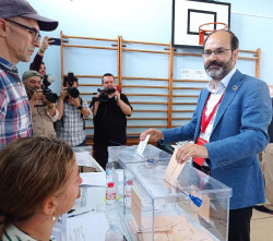  El PSOE de Torrelavega acuerda dialogar con otros partidos para "formar un Gobierno municipal de progreso"