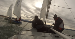 El Snipe santanderino abri&oacute; su 88 temporada en la bah&iacute;a santanderina con la participaci&oacute;n de 9 tripulaciones.