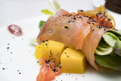 Especialistas proponen aumentar el consumo de legumbres, pescado azul y fruta y verdura para una alimentaci&oacute;n saludable