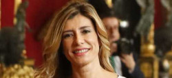 Falsa licenciada junto al precipicio. Por Jes&uacute;s Salamanca Alonso