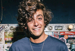 Guitarricadelafuente act&uacute;a hoy en el ciclo `Viva la Vida` de Torrelavega