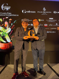 Jes&uacute;s S&aacute;nchez, del Cenador de Am&oacute;s, premio Chef Internacional del A&ntilde;o en el Foro Gentleman