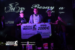 La Adamo Night City Trail don&oacute; 2.000 euros a AMAT