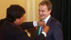 La medalla pendiente