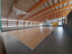 La renovada pista del polideportivo Playa Dorada de Noja reabrir&aacute; el lunes