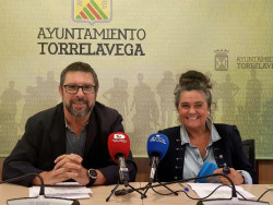 Las actividades del Aula Po&eacute;tica Jos&eacute; Luis Hidalgo de Torrelavega terminan con una lectura conjunta
