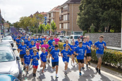 M&aacute;s de 1.900 personas participan en Noja en la carrera solidaria a favor de Cantabria en Rosa