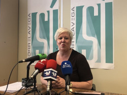 Morante cree que podr&iacute;an ofrecerle entrar en el Gobierno de Torrelavega y se muestra dispuesta