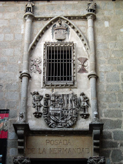 Por eso se cre&oacute; la&nbsp;&laquo;Santa Hermandad&raquo;.Jos&eacute; Antonio Avila L&oacute;pez