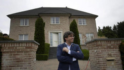 Puigdemont de pr&oacute;fugo de la justicia espa&ntilde;ola, a primer ministro de S&aacute;nchez.  Carlos Magdalena