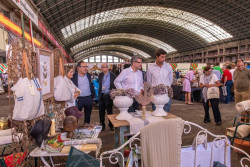 Que tipo de vigilancia hab&iacute;a en  la Feria de Desembalaje para entrar y llevarse joyas de valor 