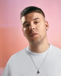 Quevedo act&uacute;a hoy en el &Oacute;scar Freire de Torrelavega con aforo completo