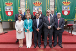 Real, Tezanos, Sota&hellip; est&aacute;n desgastando al PRC y a su presidente Revilla? 