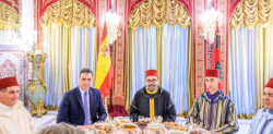 S&aacute;nchez se ha metido -&eacute;l solito con su maleta- en el charco de Marruecos.    Por Carlos Magdalena&nbsp;