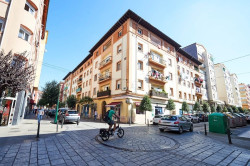  Sanidad confinar&aacute; "algunos n&uacute;cleos" del barrio La Inmobiliaria de Torrelavega