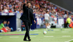 Simeone: "Llam&eacute; a Luis Su&aacute;rez para saber si hab&iacute;a una m&iacute;nima posibilidad de que Messi viniese al Atl&eacute;tico"