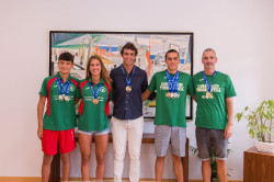 Torrelavega felicita a los nadadores Teo del Riego, Marco Le&oacute;n y Elia D&iacute;az por su &eacute;xito en los campeonatos de Espa&ntilde;a