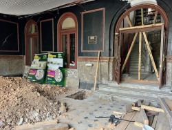 UGT denuncia el inicio de las obras del Palacio Municipal de Torrelavega sin desalojar al personal del edificio anexo