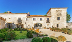 Un palacio solariego del siglo XVI de 1.436 m2 en Ajo (Bareyo), la vivienda m&aacute;s cara de Cantabria en Idealista