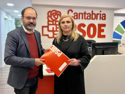 Urraca registra su precandidatura a las primarias del PSOE a la Alcald&iacute;a de Torrelavega